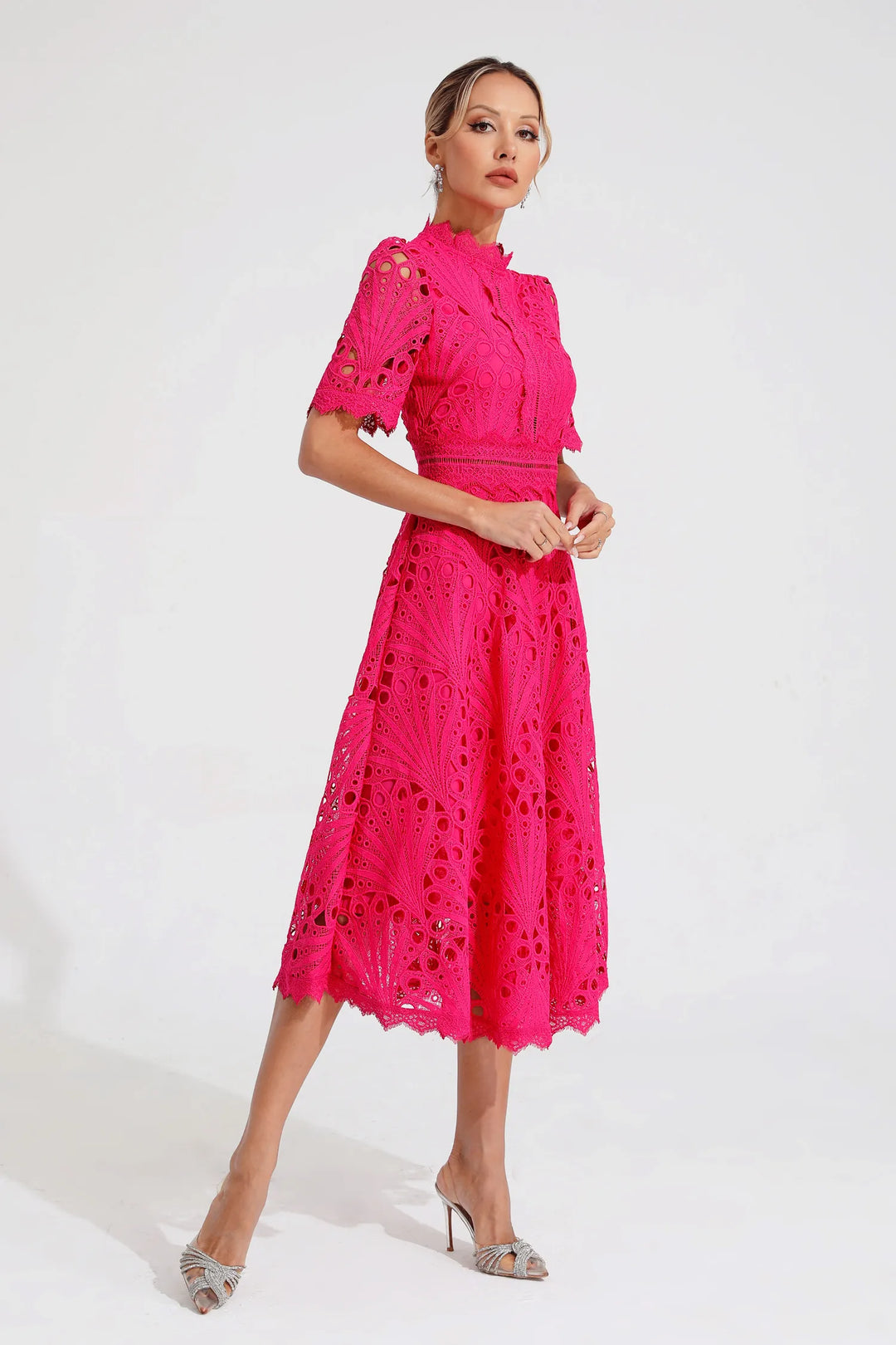 Fashionable women's chic midi dress, designed with elegant lace fabric.