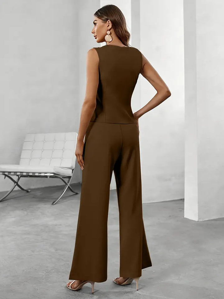 New arrival: Women's fashionable tailored blazer and trousers set, ideal for a sophisticated business look.