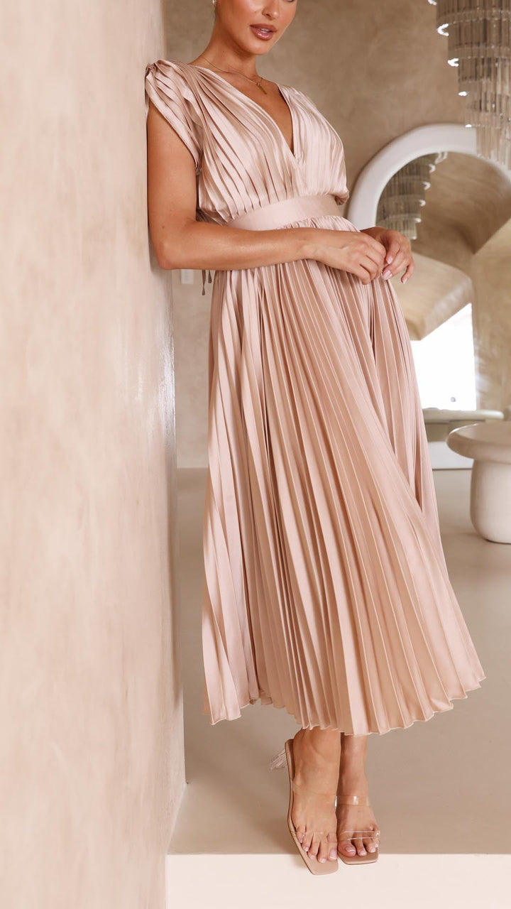Women's classic pleated v-neck long dress, a timeless wardrobe essential.