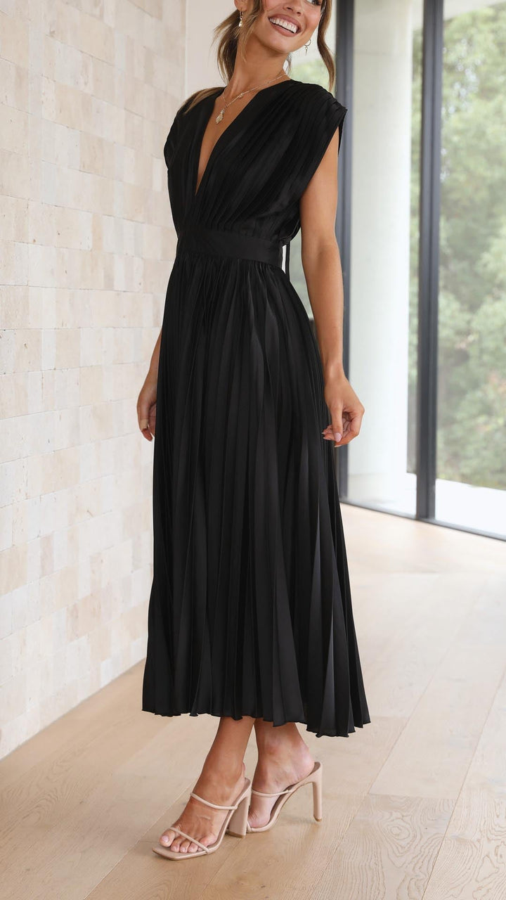 Elegant women's maxi dress with pleats and a flattering v-neckline.