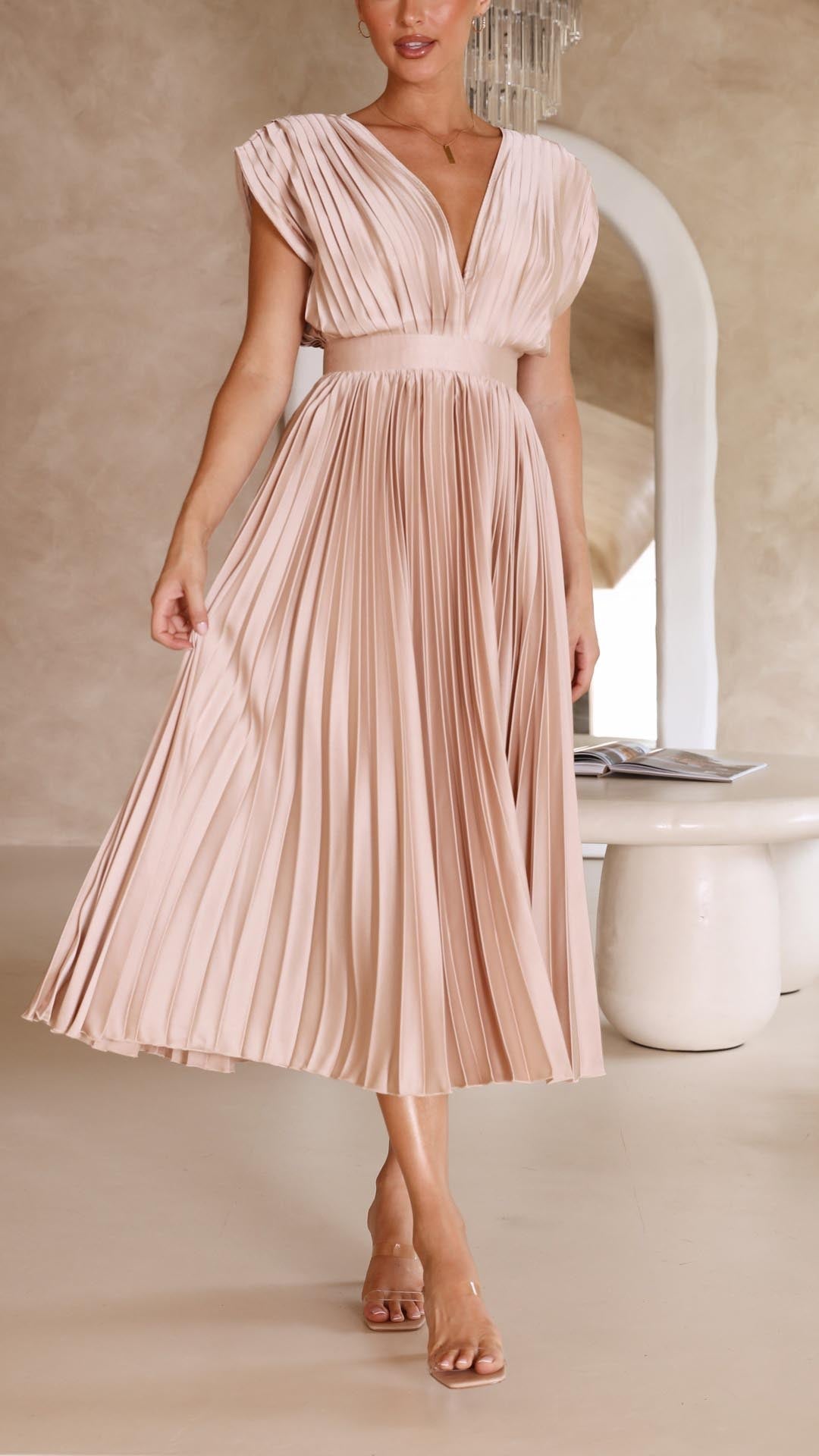 Comfortable women's flowy v-neck pleated maxi dress.