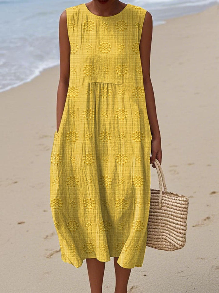Women's vacation-ready maxi dress made of breathable cotton, flattering and stylish