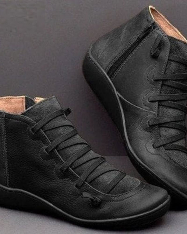 Elegant women's everyday boots, supportive and comfortable for chic autumn/winter fashion footwear.