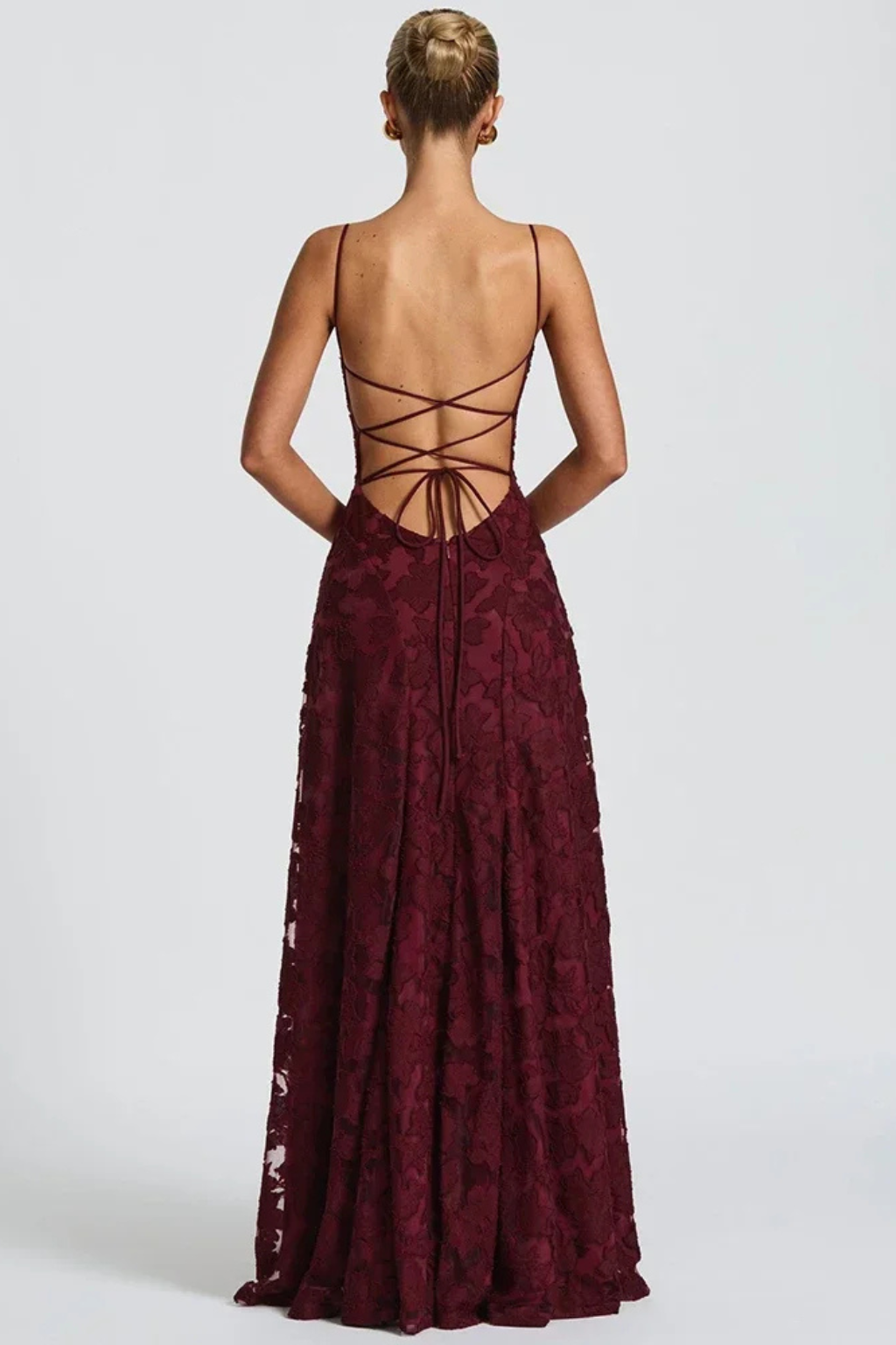 Chic floral jacquard formal maxi dress, backless & sleeveless, perfect for parties & special events.