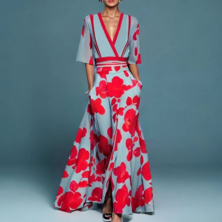 Comfortable & chic women's floral midi dress. Elegant design with a vibrant pattern, ideal for summer fashion.