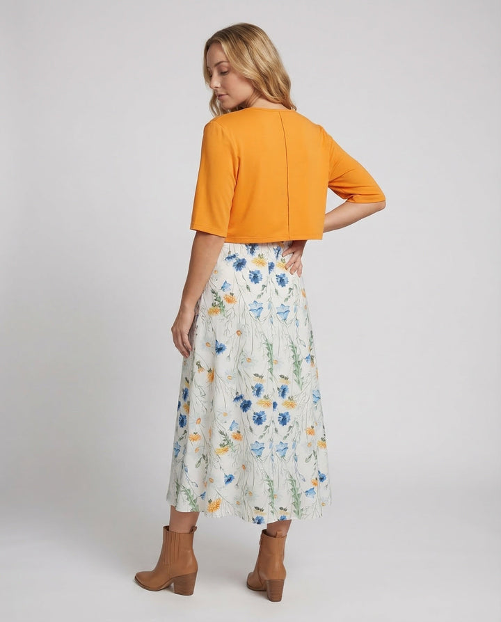 Stylish women's floral midi skirt, from an elegant two-piece dress set. Ideal for summer casual chic.