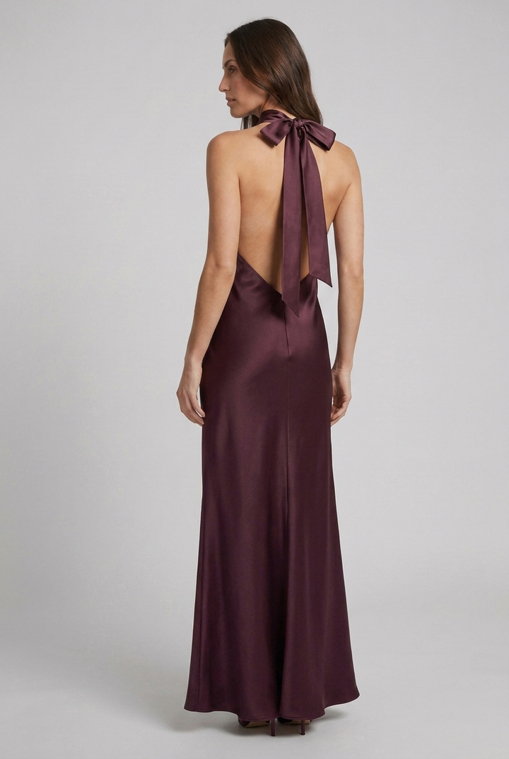 Sophisticated sleeveless halterneck maxi dress, a stylish long formal dress for special occasions.