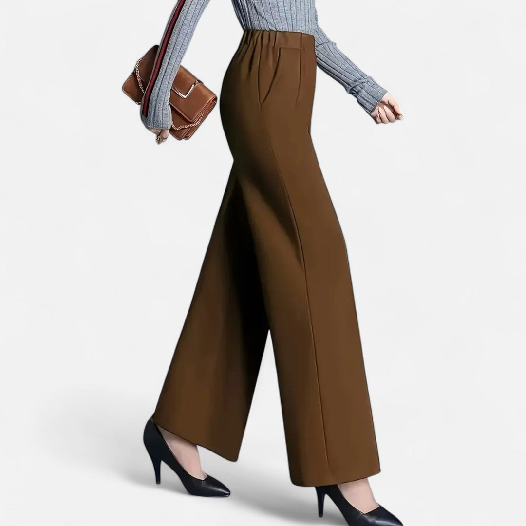 Elegant women's high-waist straight-leg trousers in black, perfect for office wear or chic casual outfits.
