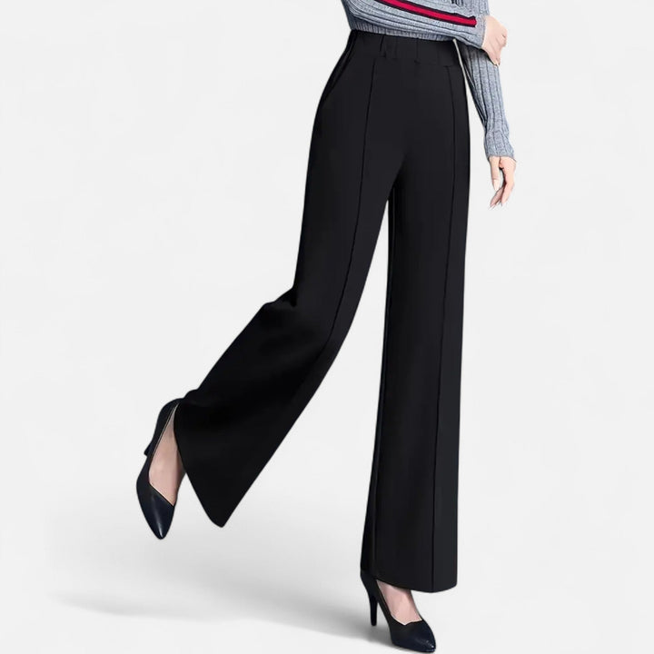 Modern women's trousers: high-waist, straight-leg, designed for an elegant and comfortable fit.
