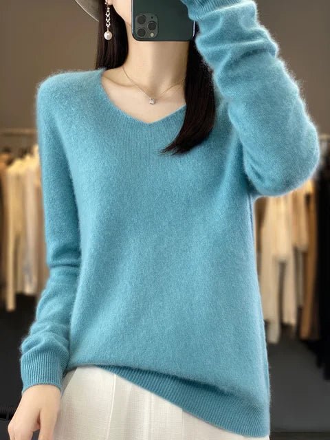 Textured women's knit pullover, a chic and cozy long-sleeve top for cold weather and fall style.