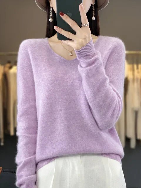 Stylish women's knit top, a warm & soft long-sleeve pullover for ultimate winter comfort & style.