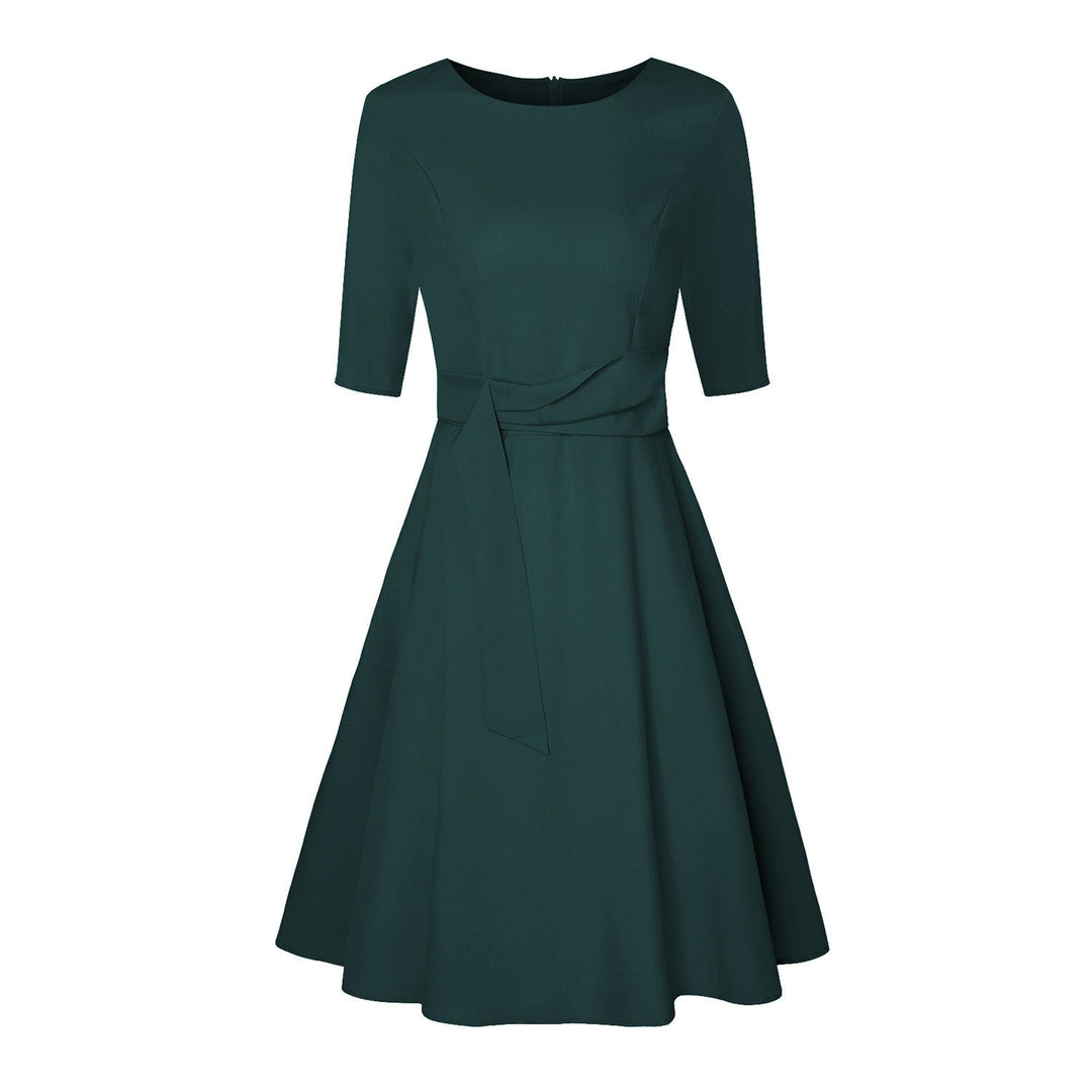 Chic women's elegant midi blouse with a flattering fit, featuring a stylish bow and 3/4 sleeves. Versatile top.
