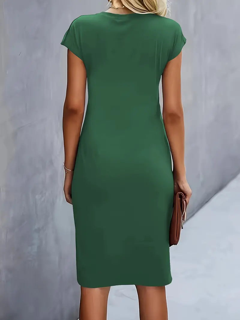 Elegant casual women's midi dress, classic cut for versatile summer styling.