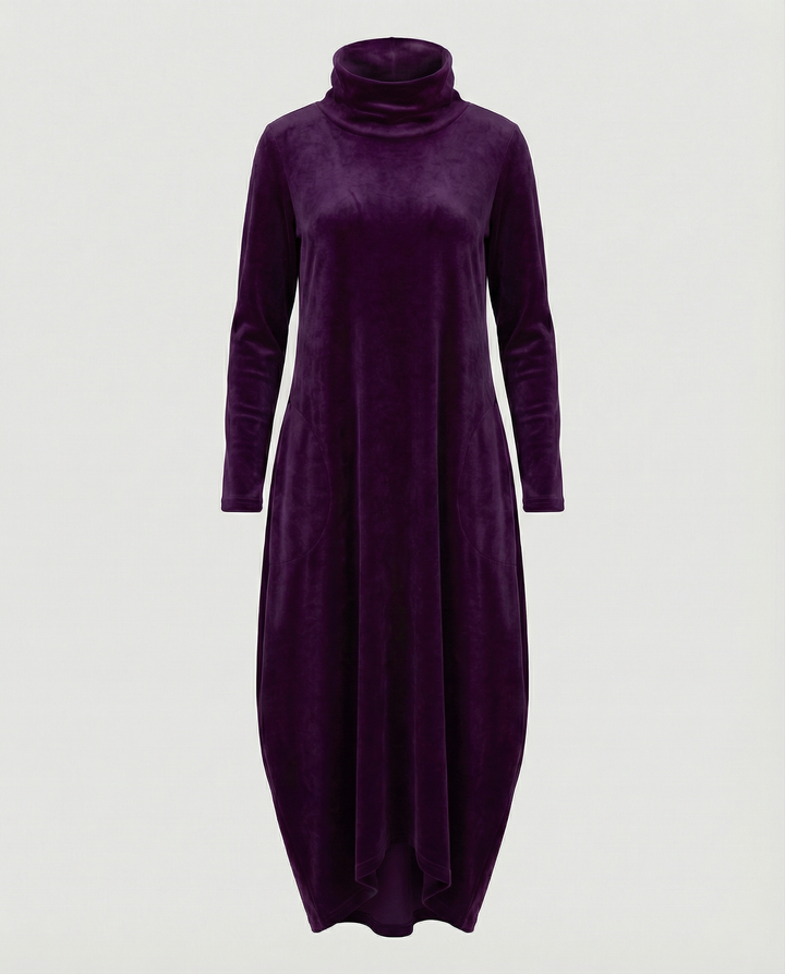 Flattering women's elegant dress in black with long sleeves, round neck & hidden pockets.