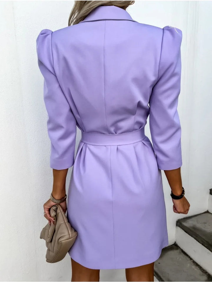 Chic women's elegant midi shirtdress with a contrast printed collar, ideal for spring fashion and officewear.