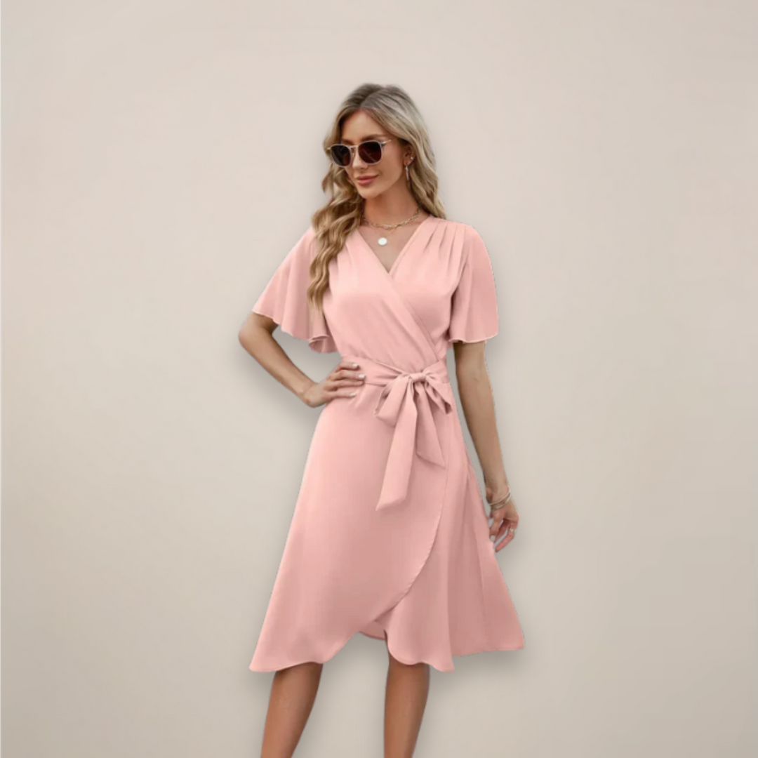 Casual yet chic midi wrap dress for women featuring a stylish front tie, ideal as a comfortable day dress.