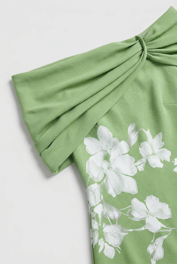 Stylish women's floral off-shoulder midi bodycon dress, a trendy statement piece for any event.