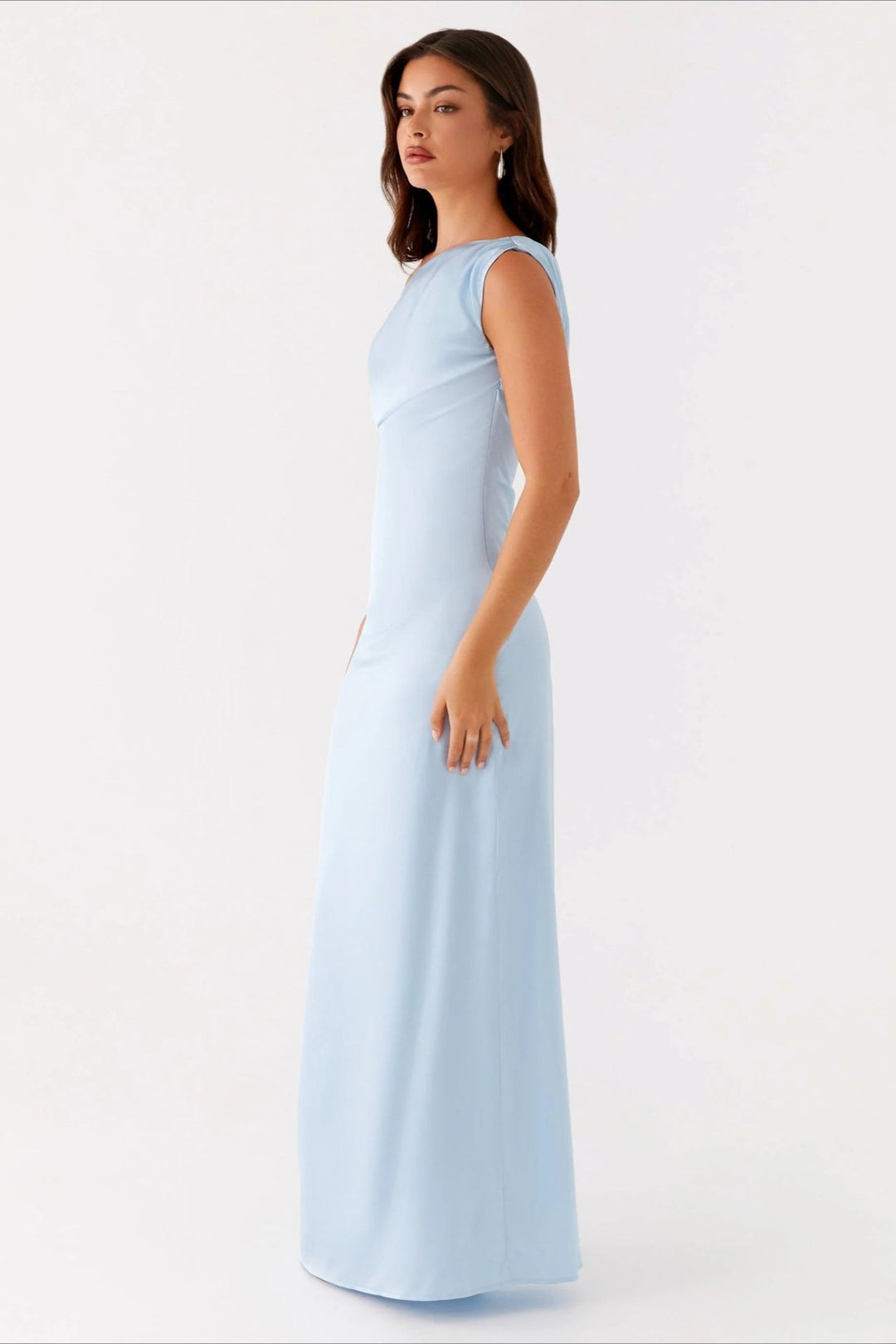 Luxurious women's one-shoulder sheath dress with high-waist and elegant asymmetric maxi cut.