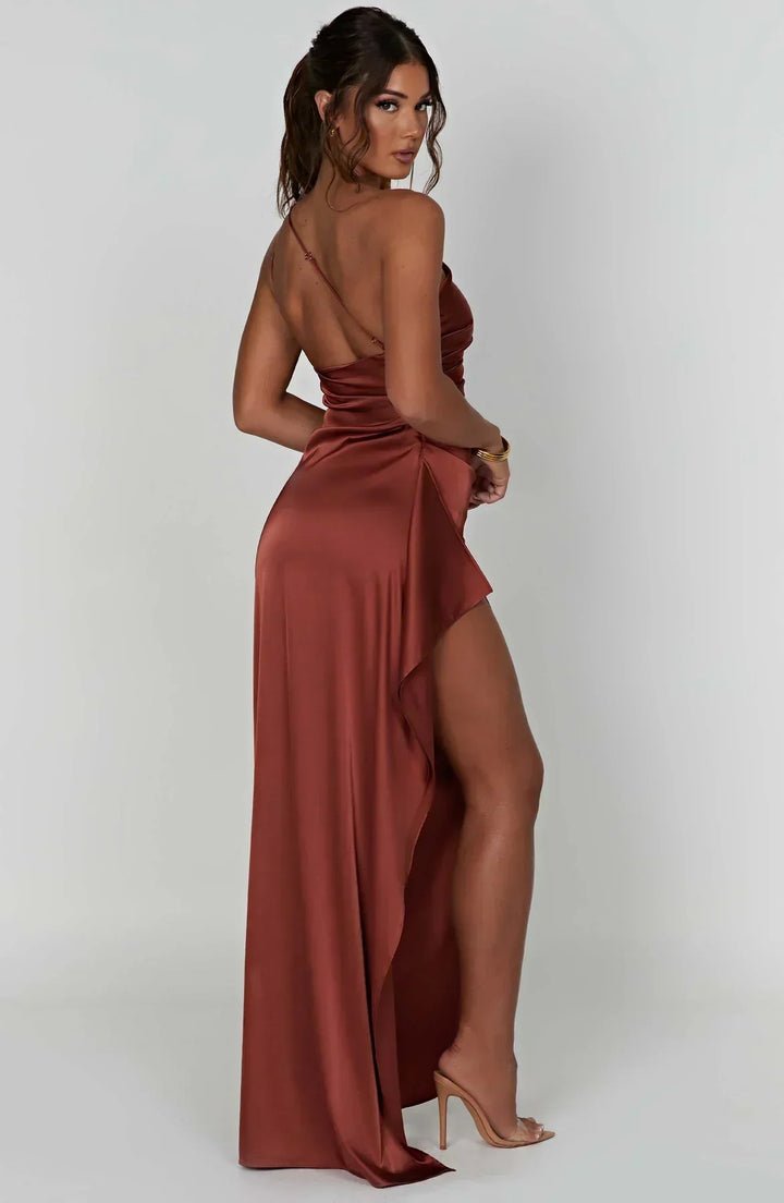 Asymmetric one-shoulder women's long dress, perfect for making a stylish statement this spring/summer.