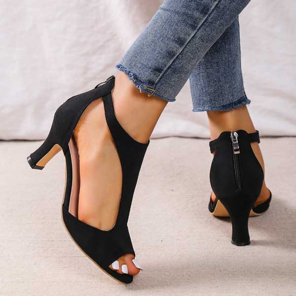 Pink elegant heeled orthopedic sandals for women, combining fashion and comfort for any event.