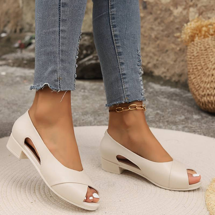Orthopedic heeled sandals for women, elegant and comfortable for daily wear or special occasions.