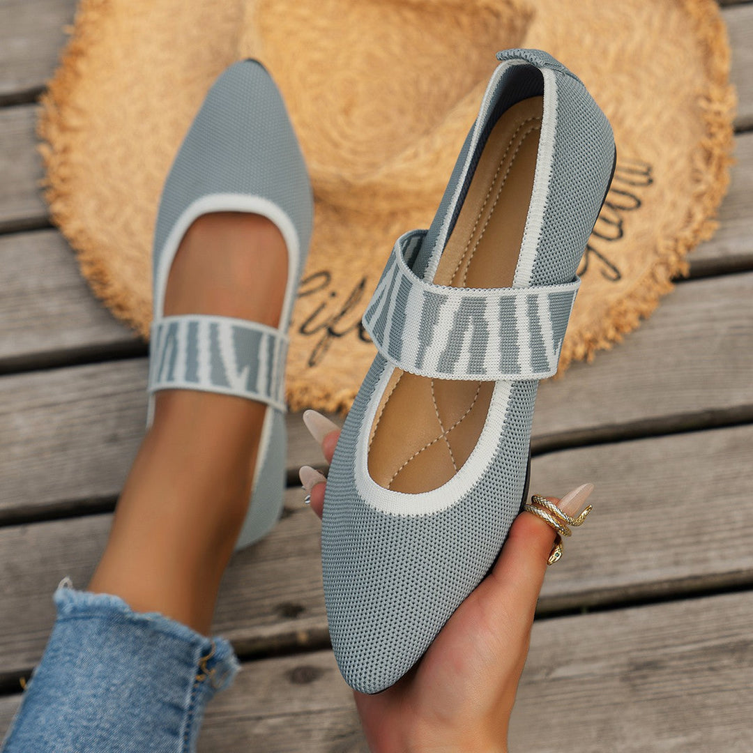 Casual and elegant women's patterned pointed toe flats, versatile footwear