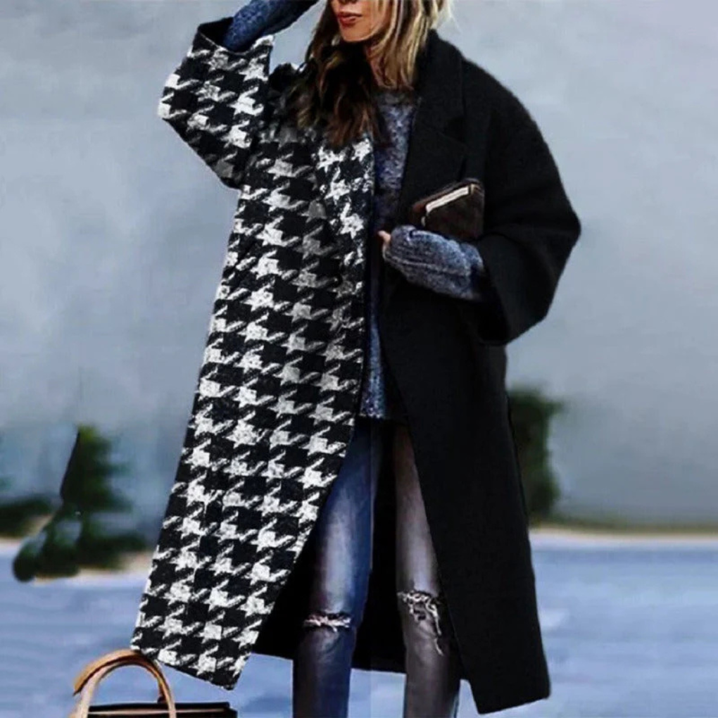 Elegant buttoned women's polyester jacket, a comfortable and stylish layering piece for cold weather