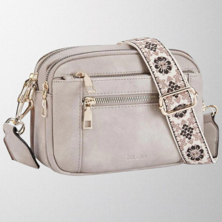 Women's shoulder bag in high-quality material, functioning as a sophisticated crossbody handbag
