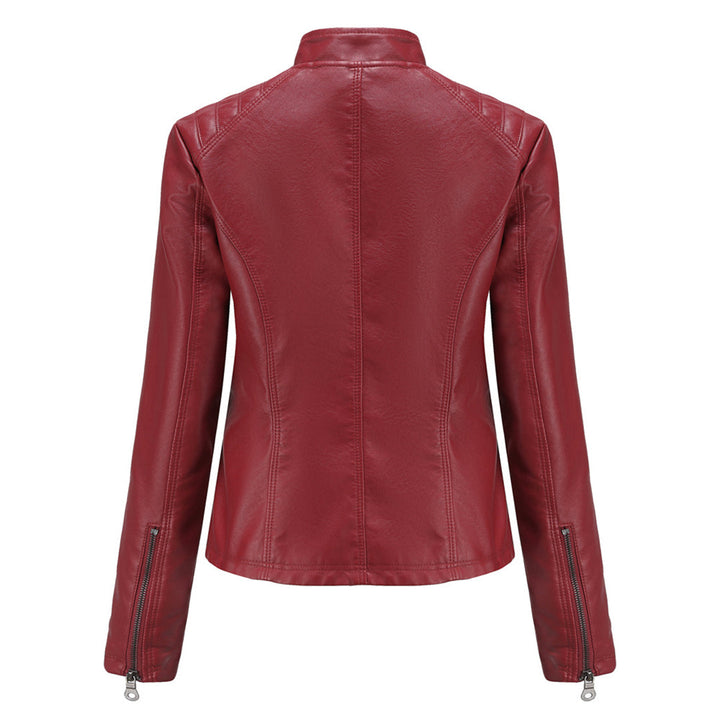Fashionable women's spring jacket, lightweight and versatile for a chic, relaxed look.