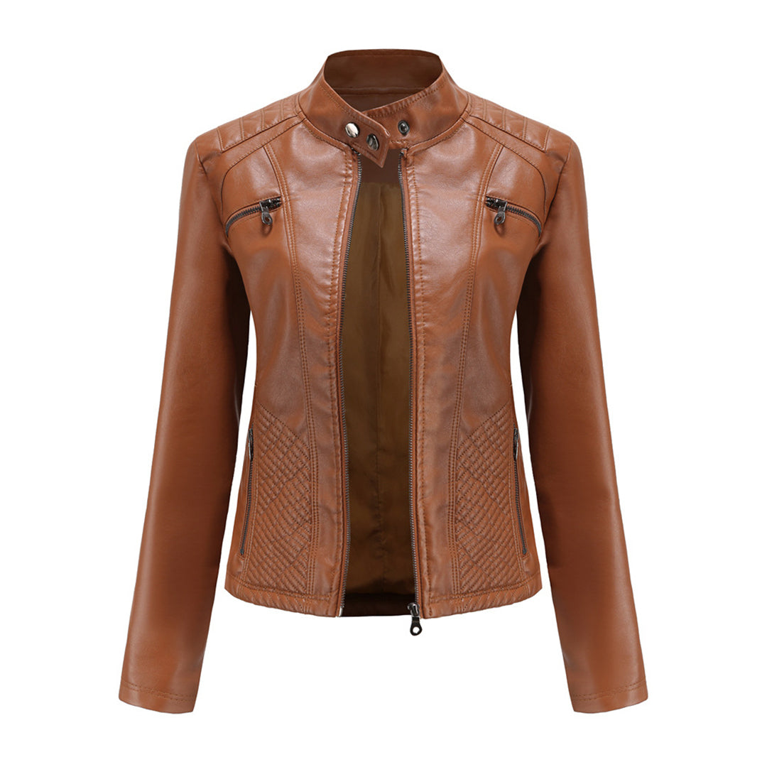 Stylish women's outerwear: a relaxed fit spring jacket with a modern, clean aesthetic.