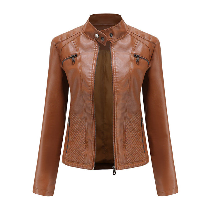 Stylish women's outerwear: a relaxed fit spring jacket with a modern, clean aesthetic.