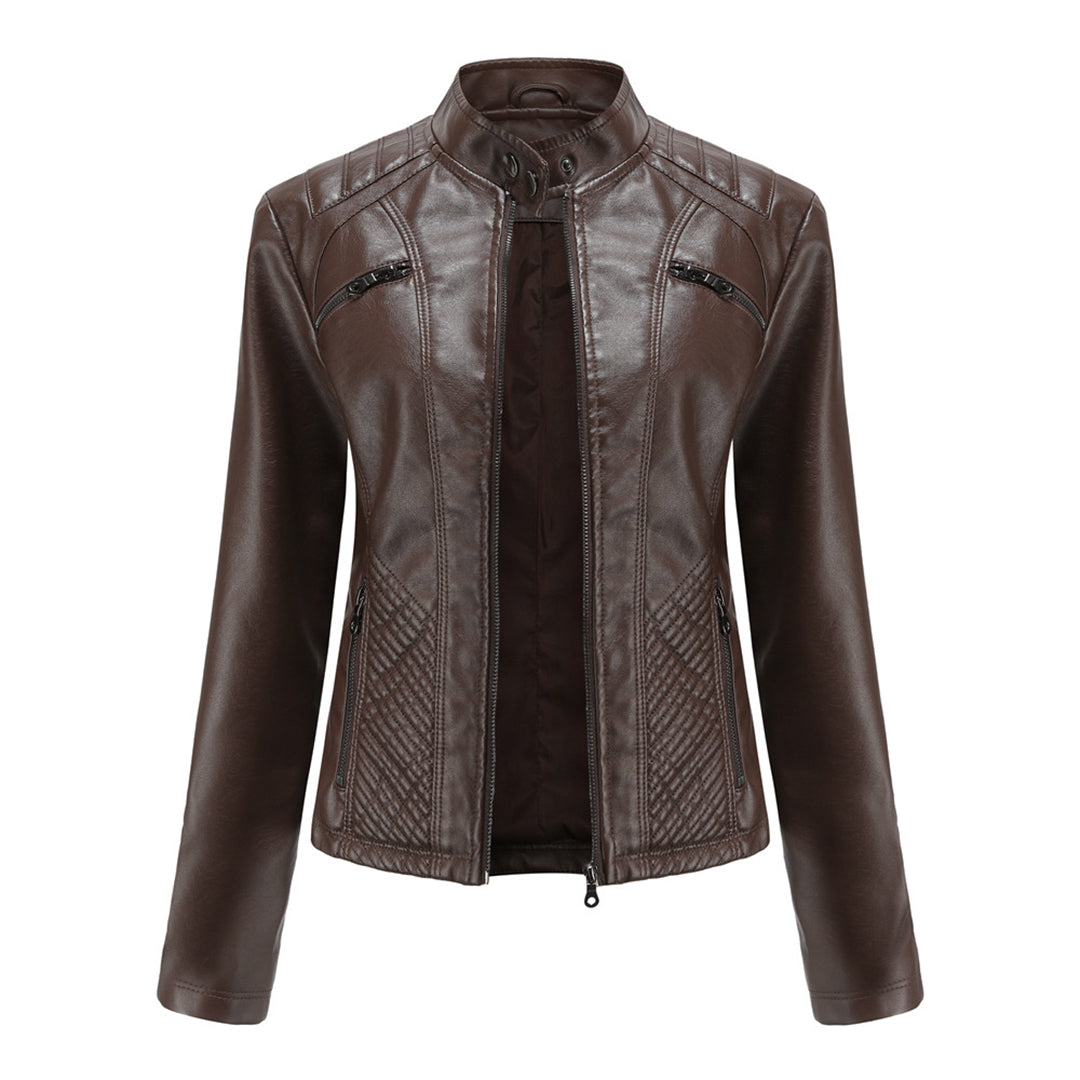 Versatile women's spring jacket, elegant and relaxed, showcasing premium casual fashion.