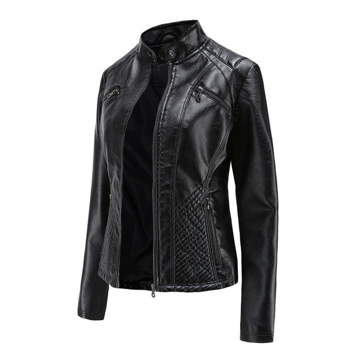 Modern women's spring jacket with a sophisticated, relaxed fit for everyday elegance.