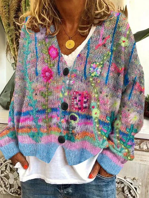 Elegant women's retro printed cardigan with long sleeves, perfect for fall fashion. Cozy and fashionable oversized fit.