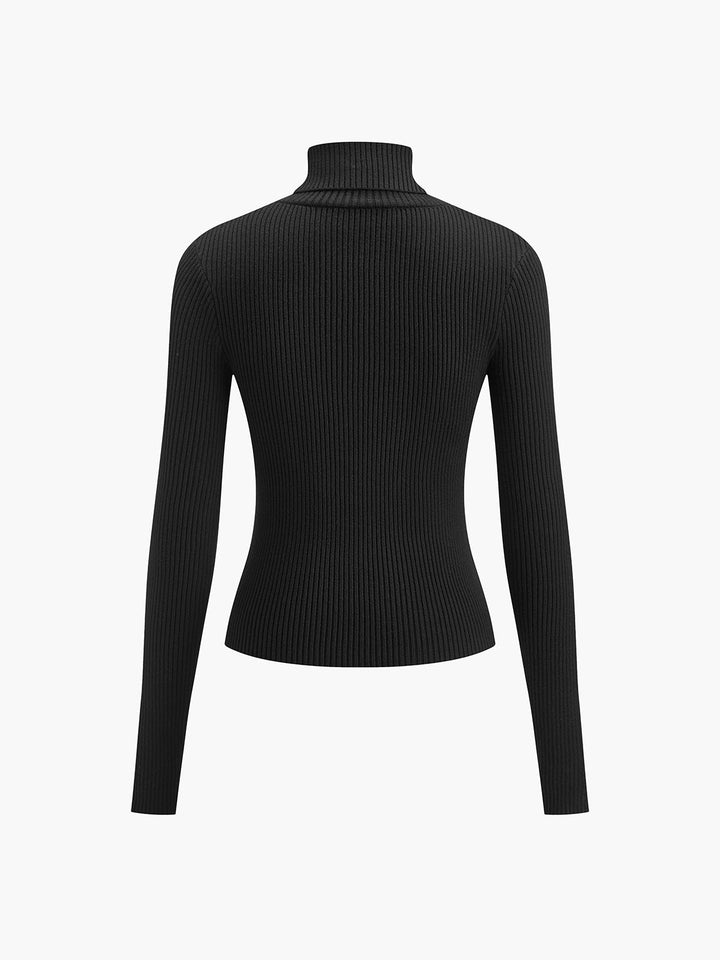 Casual yet elegant women's ribbed turtleneck sweater, perfect for everyday spring outfits.