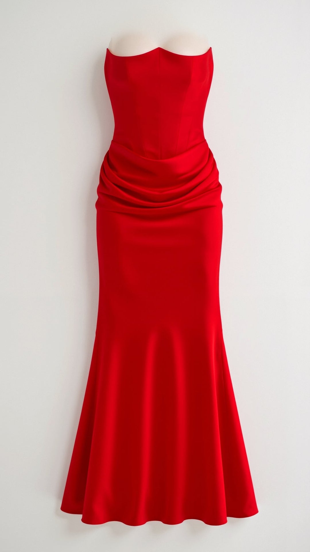 Fashionable women's column maxi dress with flowing design, great for wedding guests.