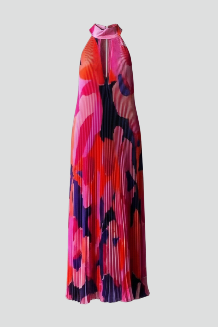 Elegant women's sleeveless pleated maxi dress, perfect for summer parties.