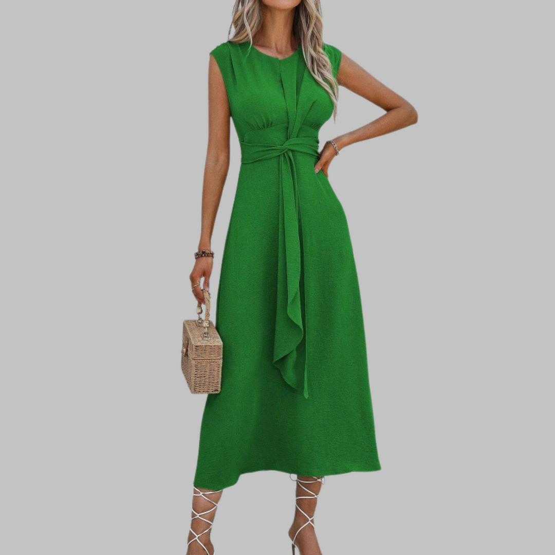 Chic women's sleeveless round neck maxi dress, lightweight and perfect for warm summer days.