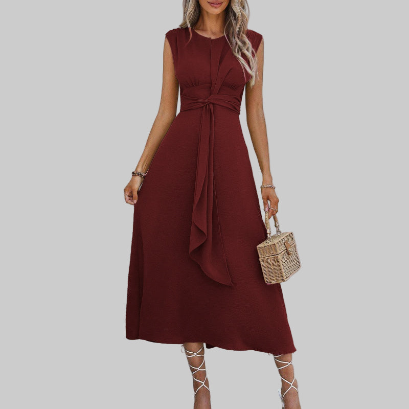 Long sleeveless round neck maxi dress for women, elegant and versatile, ideal for various occasions.