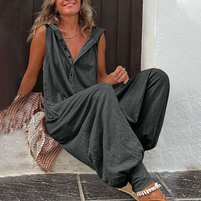 Elegant women's stretch jumpsuit, a flattering all-in-one outfit. Perfect for versatile casual or dressy wear.