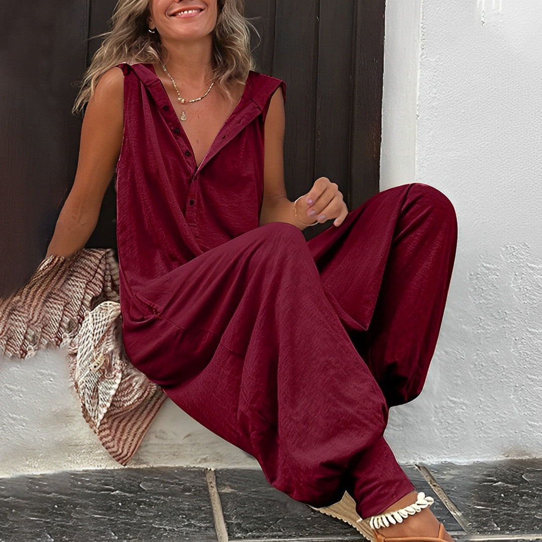 Flattering women's stretch jumpsuit, comfortable all-in-one casual outfit for everyday elegance.