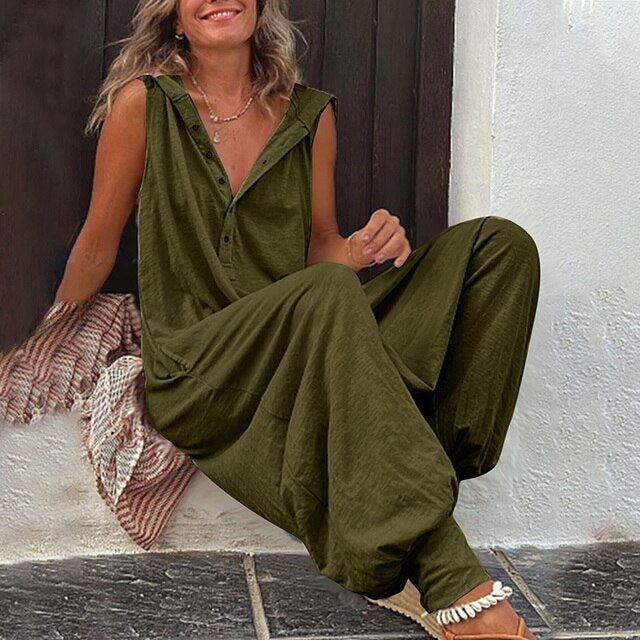 Versatile women's elegant stretch jumpsuit, perfect for casual or dressed-up styles.