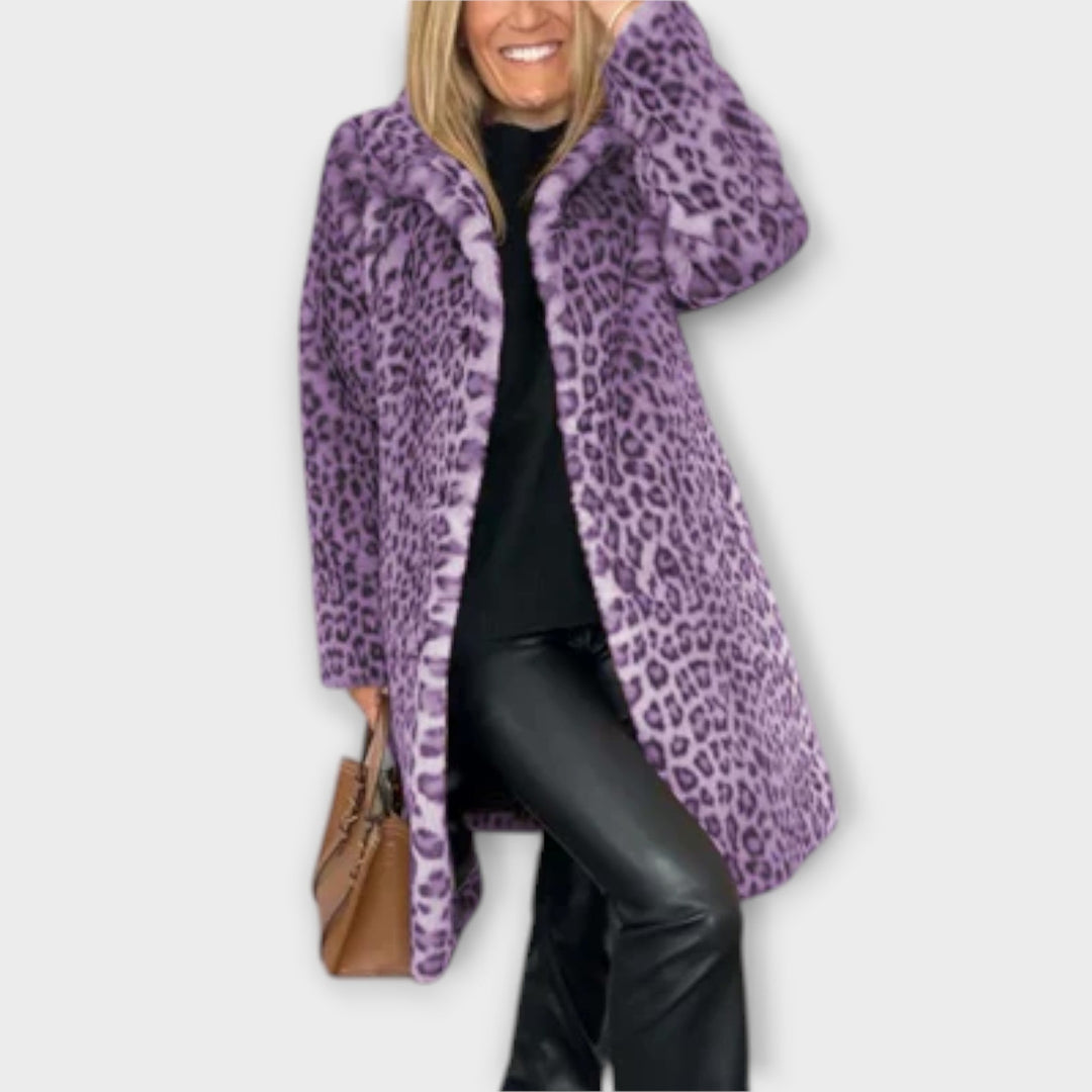 Fashionable women's leopard print coat, ideal for adding a bold touch to winter outfits