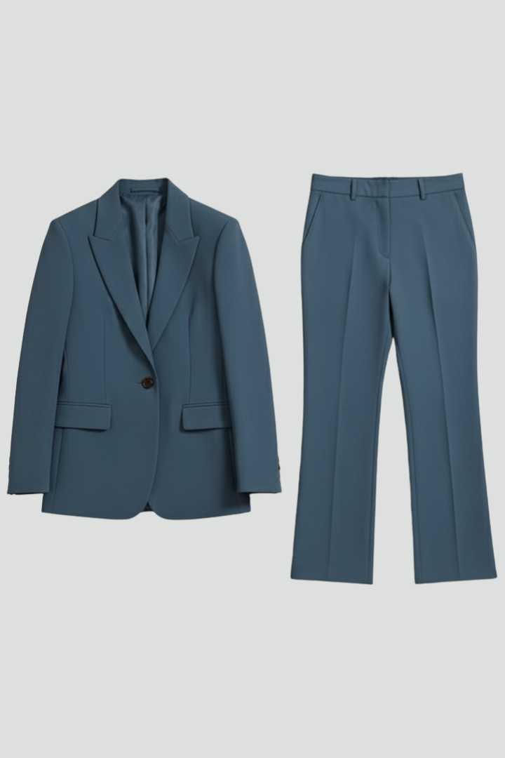 Chic women's suit set, ideal for smart casual wear. Includes an elegant blazer and straight leg trousers.