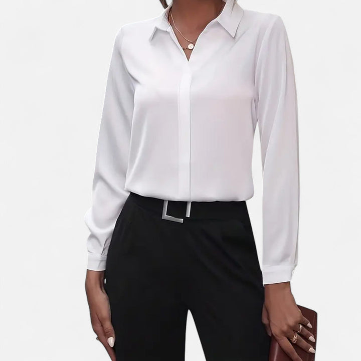 Fashionable women's V-neck top, a comfortable and versatile button-up shirt for spring and summer styles.