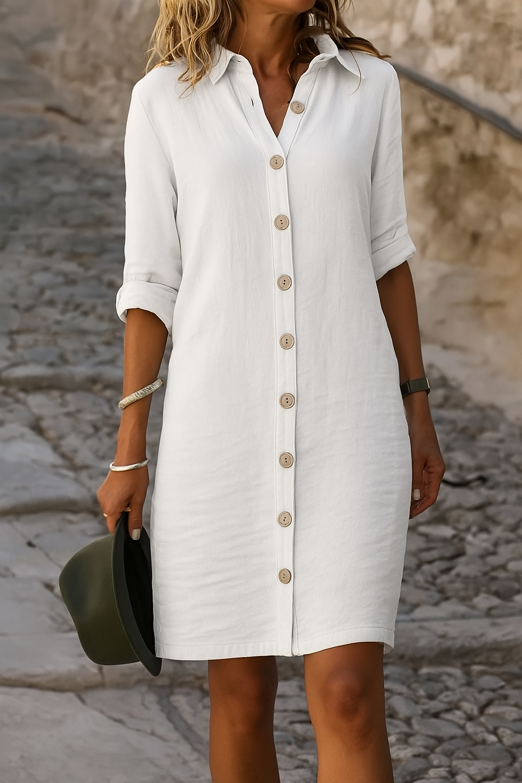 Women's summer V-neck dress, a beautiful casual midi with an elegant touch. Keywords: summer dress, v-neck, casual, elegant, womens fashion, midi dress.