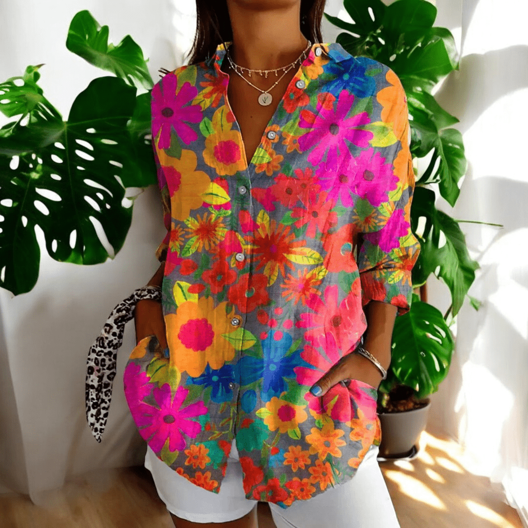 Timeless women's elegant vintage long sleeve blouse, classic pattern. Comfortable top for versatile, fashionable wear.