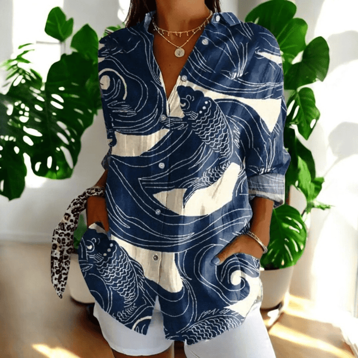 Timeless elegant women's vintage long sleeve blouse, patterned. Versatile top for classic fashion & comfort.