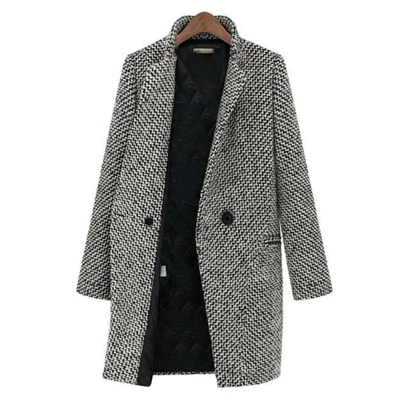 Fashionable women's houndstooth pattern coat, perfect vintage design for winter elegance.