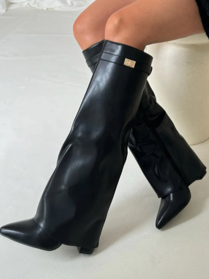Elegant women's wide leg leather boots with folded shaft and chunky heel, ideal for winter fashion.
